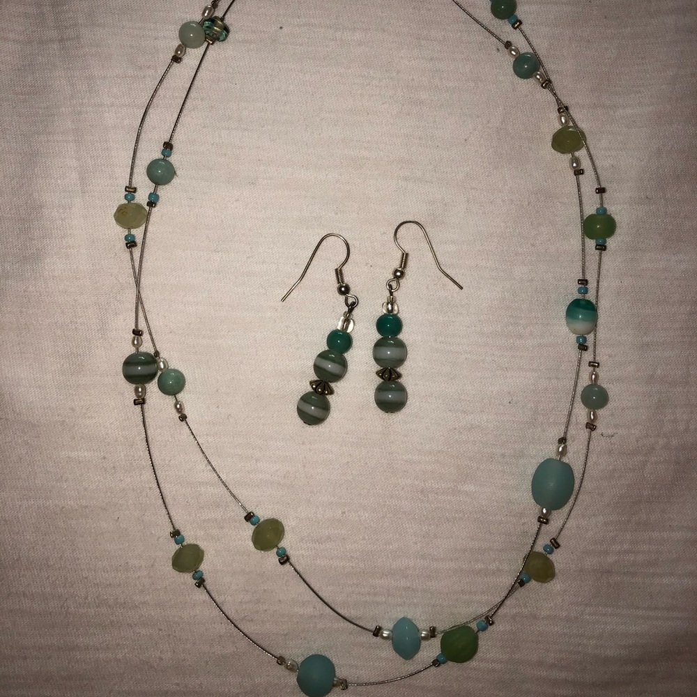 Necklace and earring bundle